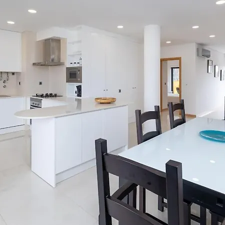 Luxury Sea View, Swimming Pool & Tennis Appartement