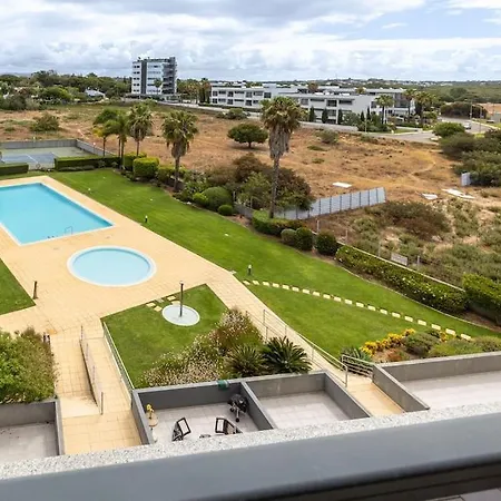 Apartamento Luxury Sea View, Swimming Pool & Tennis Quarteira